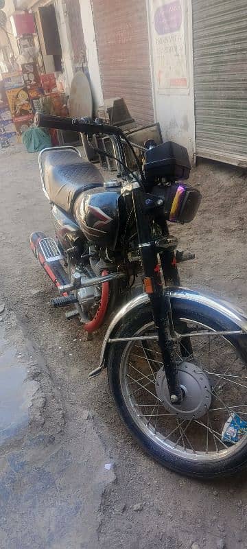 Honda 125 2024 model good condition 10 by 10 1