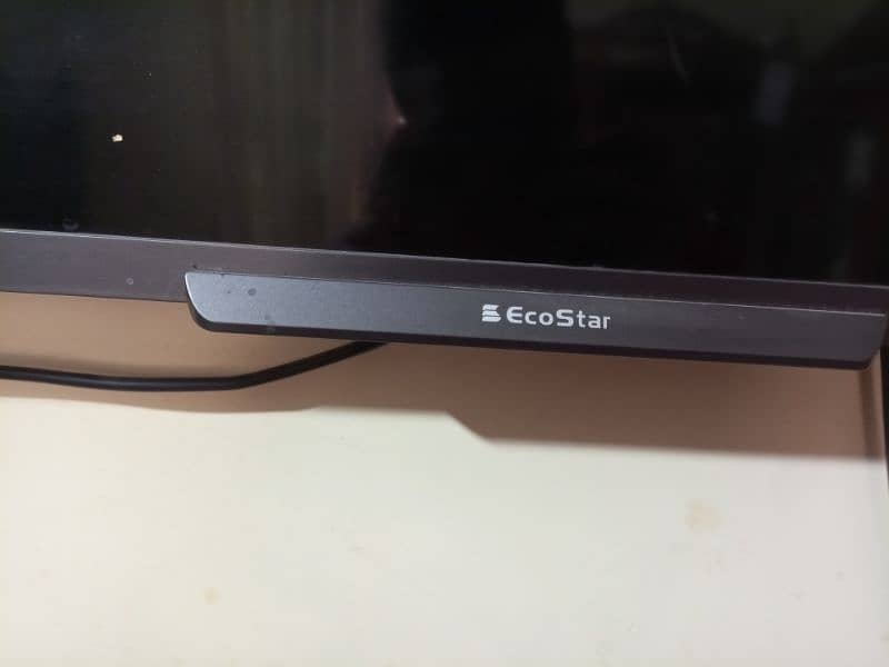 Eco Star 42 Inche LED slightly used 1