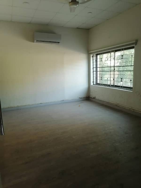 Gulberg 2 Kanal House For Office Use Is Available On Rent 11