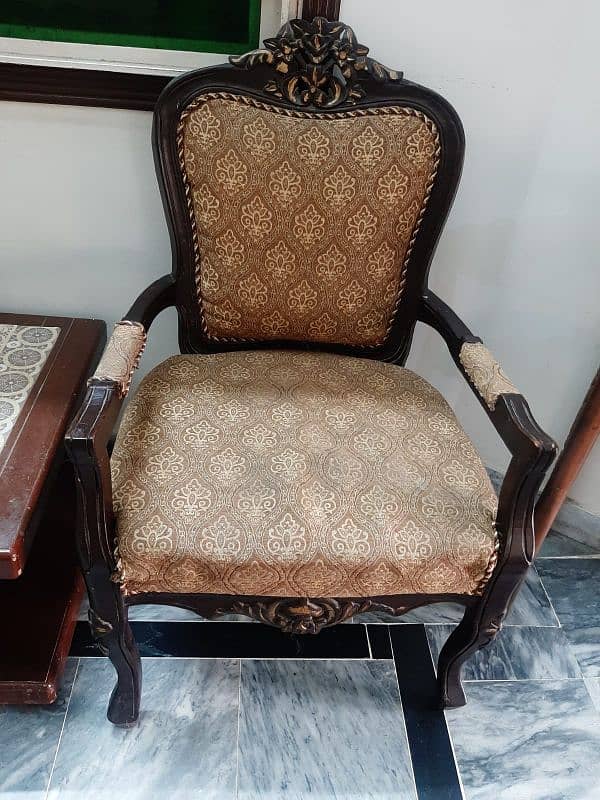 sofa chairs for sale in good condition 0