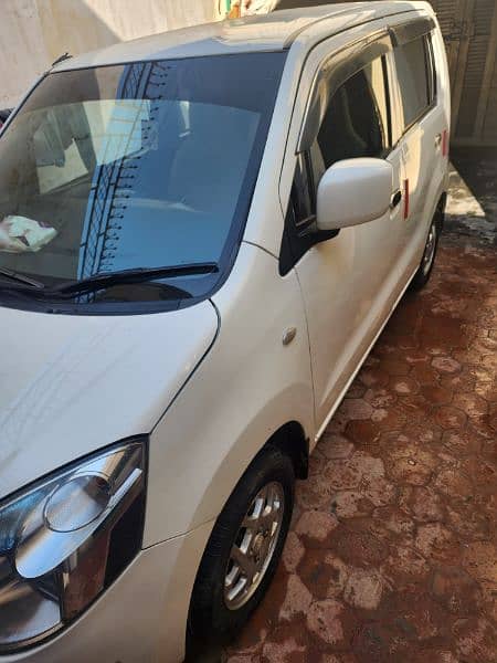 Suzuki Wagon R 2019 1