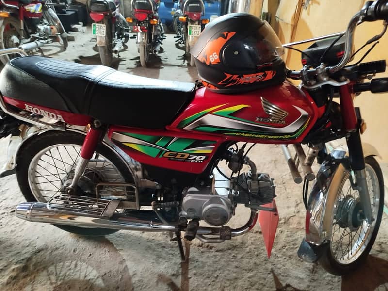 Honda CD 70 2022 4