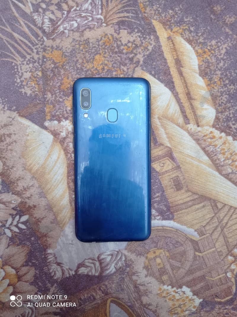 Samsung A20e 3gb 32gb good condition only mobile 0