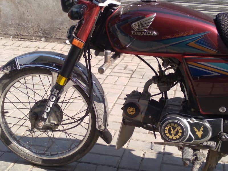 Honda 70 19 model good bike 3