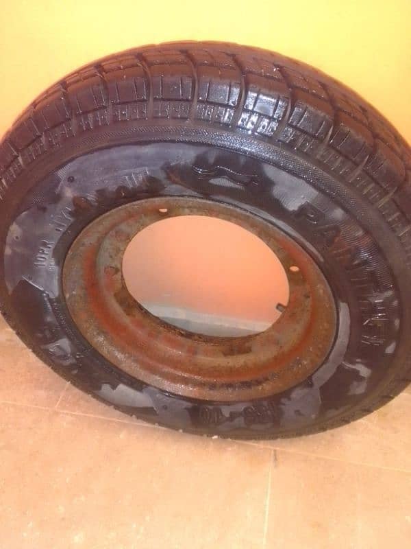 Rickshaw tyre 3