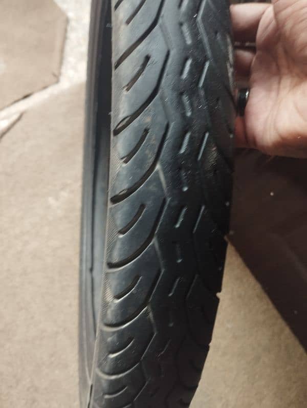 General Hurfun 8 Ply Back Tyre with Tube 70cc 2