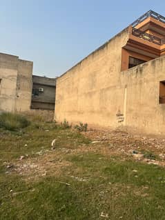 10 Marlah Plot Available For Sale