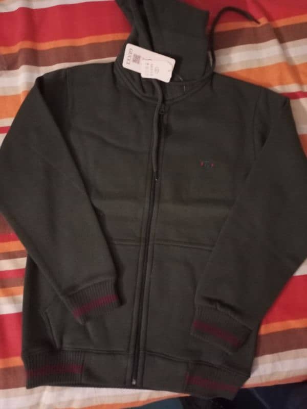 Tracksuits and hoodies for sale 3