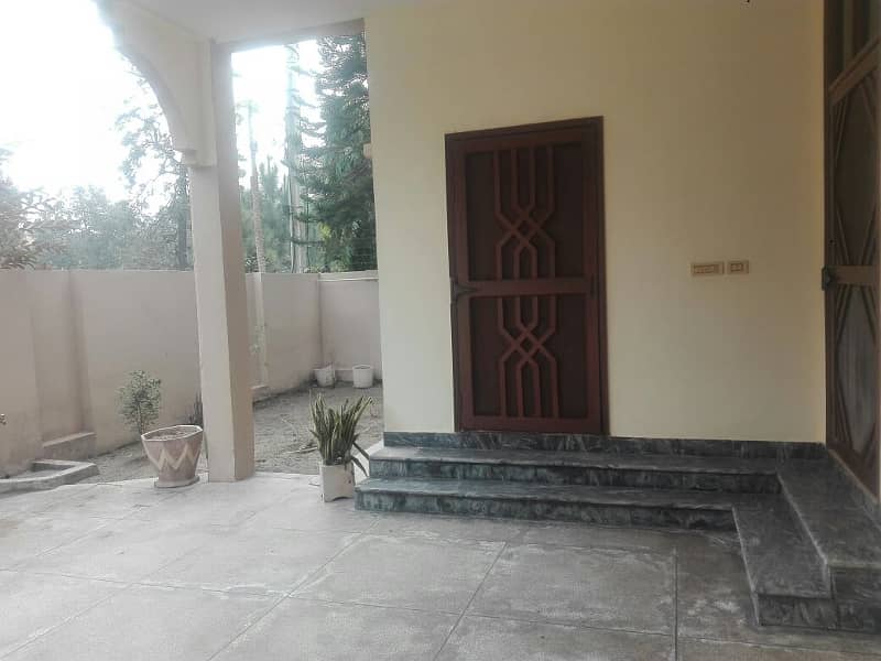 10- Marla House Available For Rent In Askari-9, Lahore. 6