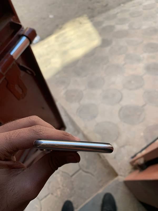 Iphone X Non PTA 64 GB 3