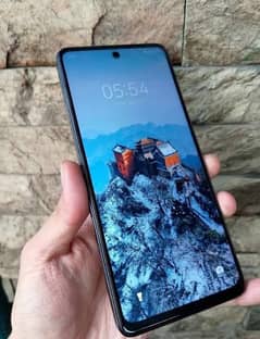 Tecno spark 20 pro plus