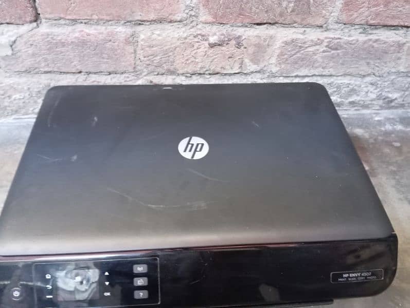 Hp envy 4507 wireless colour black all ok no any fault bilkul ok ha 1