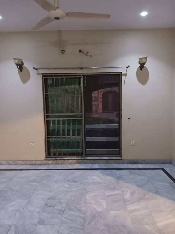 ONE KANAL UPPER PORTION FOR RENT 4