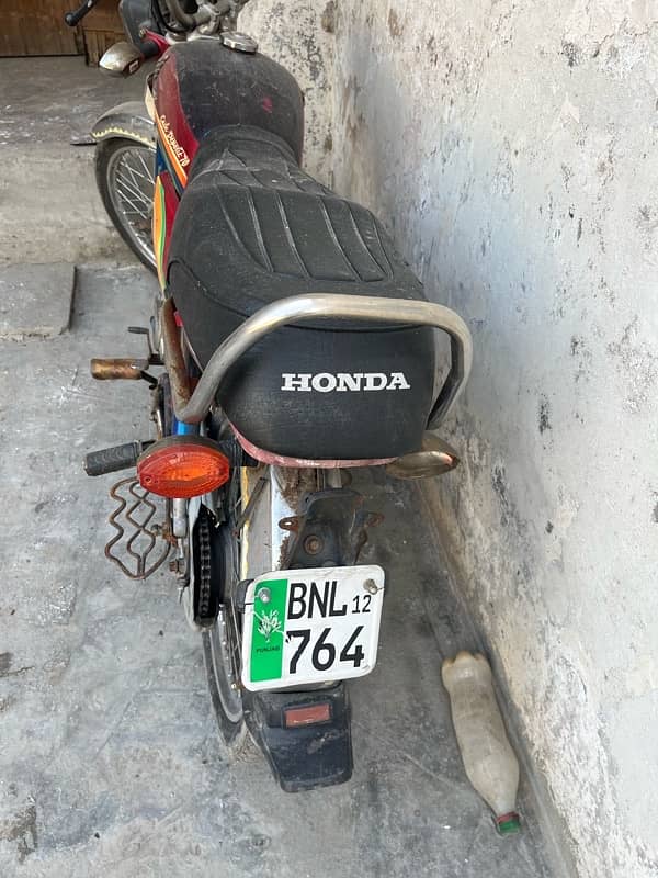 Honda 70 2012 Good Condition Only Oil Tank Leekage 0