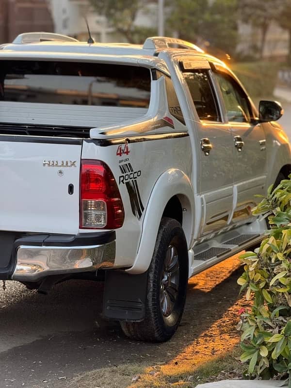 Toyota Hilux 2012 manual 2017 import 3