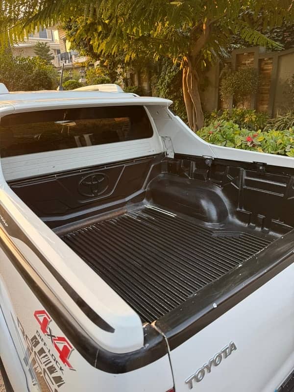 Toyota Hilux 2012 manual 2017 import 6