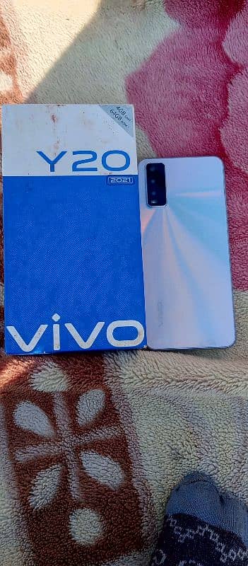 vivo y20 4 64 box charger ka Sath ha phone 0