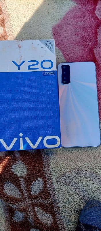 vivo y20 4 64 box charger ka Sath ha phone 1