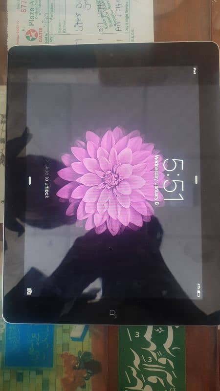 iPad 2 - 16GB WiFi Model (A1395) - Affordable Tablet for Sale 1