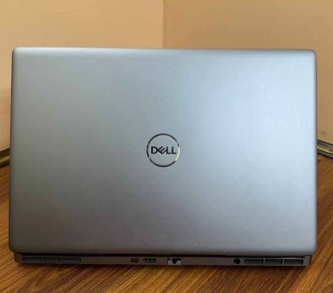 Dell Precision 7550 Workstation Laptop 1