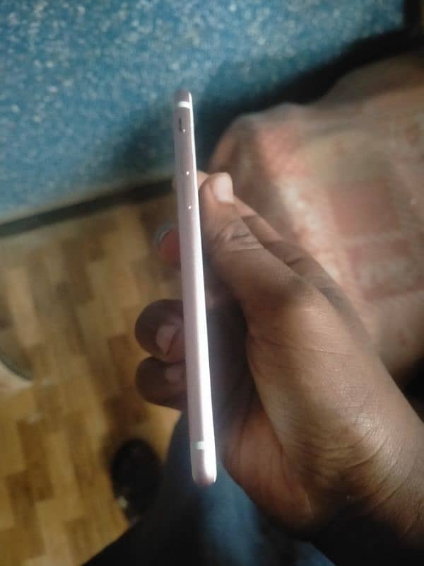 iPhone 7 urgent sell 1