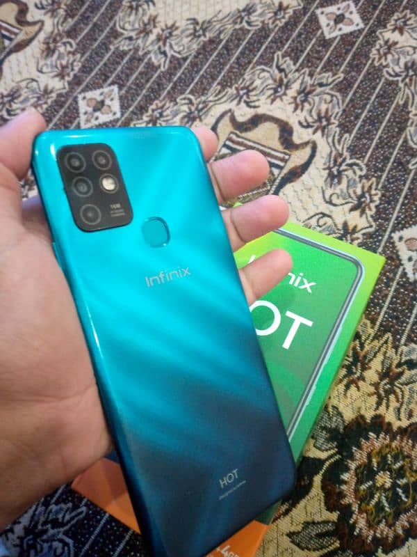 Infinix Hot 10 8