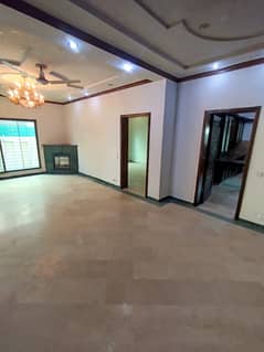 1 Kanal House for Rent in DHA Phase 4 Ideal Family Living