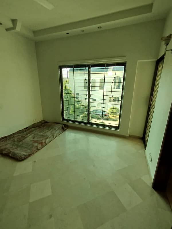 House For Rent In DHA Phase 4 Ideal Family Living 16