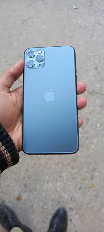 iphone 11 pro max 1