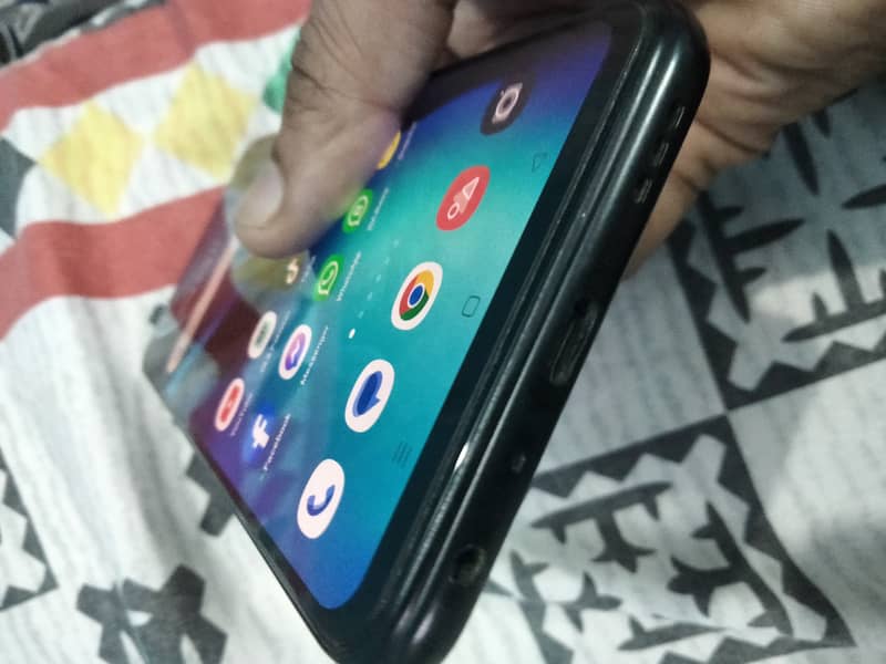 realme 9i 6+4/128 all ok new condition pta approved only mobile all ok 3