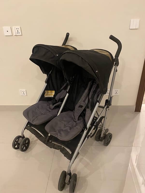 Evenflo twin stroller 1