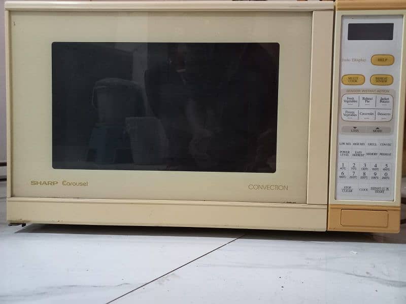 Sharp microwave Oven 3