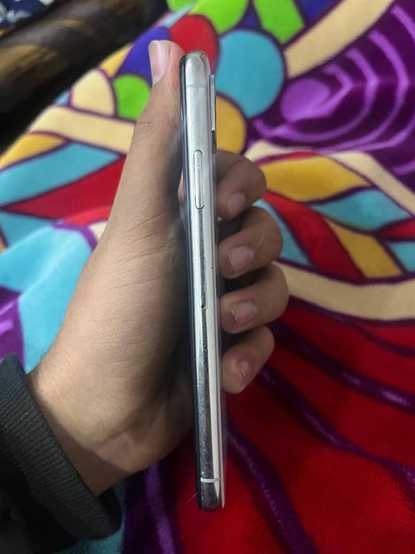 IPhone XS 256GB Non PTA 3