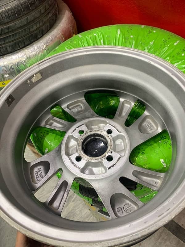 Alloy Rims 15/4 nuts 1