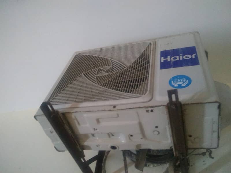 Haier  1.5 Ton AC 3