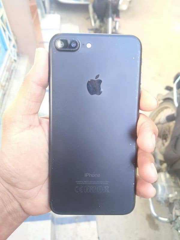 iphone 7 plus 256 GB pta approved 1