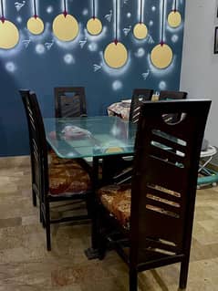 Six seater dining table in very good condition.