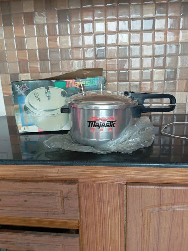 8 liter pressure cooker 3