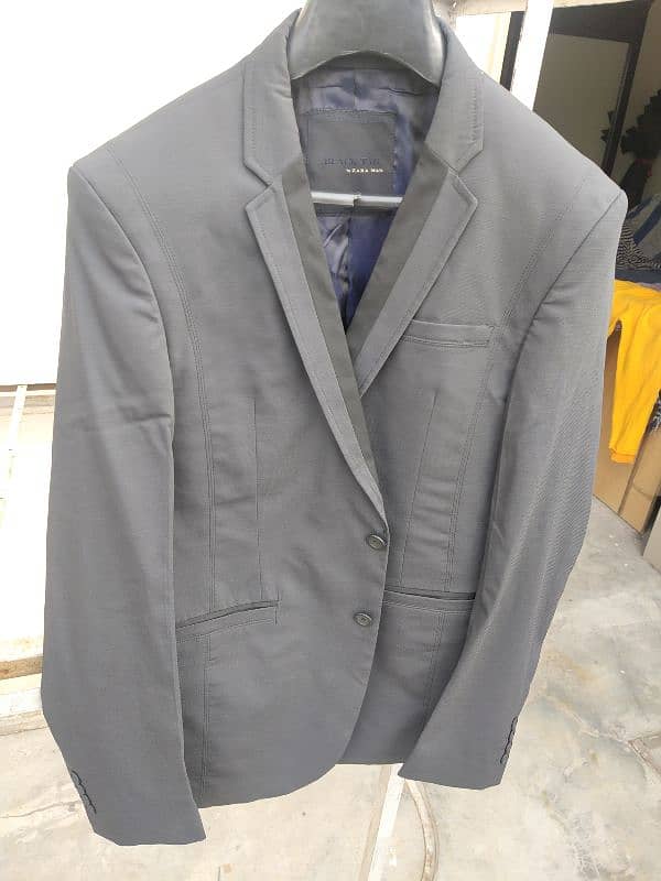 barded man 2-piece suit 4