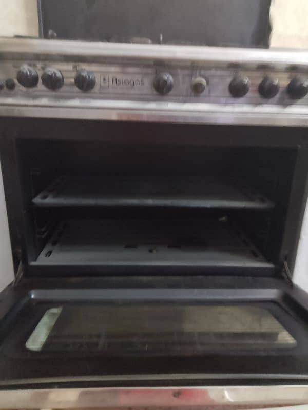 5 burner stove in new condition 4