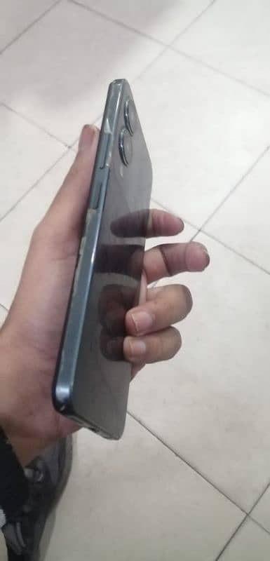 Vivo y17s 4+4/128 for urgent sale 2