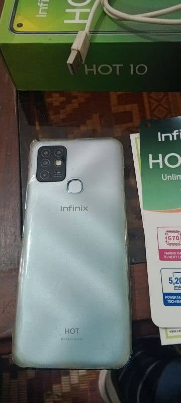 Infinfix hot 10 4/64 condition 10/10 original charger and box 3