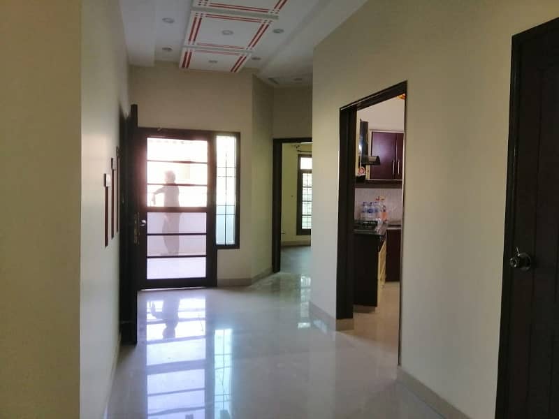 300 Yards Upper Portion For Rent in DHA Phase 7 5