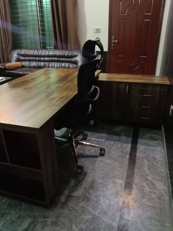 Office table/Executive table/office furniture 11