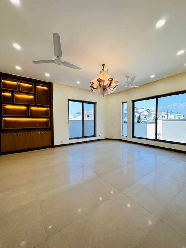 very Prime Located 3 Bed Tiles Flooring Portion Available For Rent in Gulraiz 18