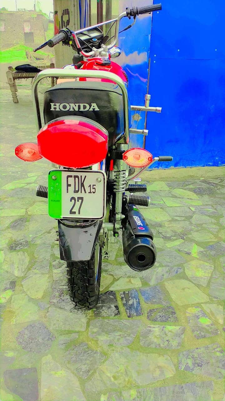 Honda CG 125 2015 3