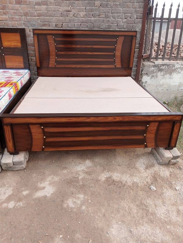 double bed / bed for sale / mattress for sale 3