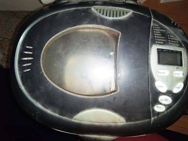 Morphy Richards bread maker 1