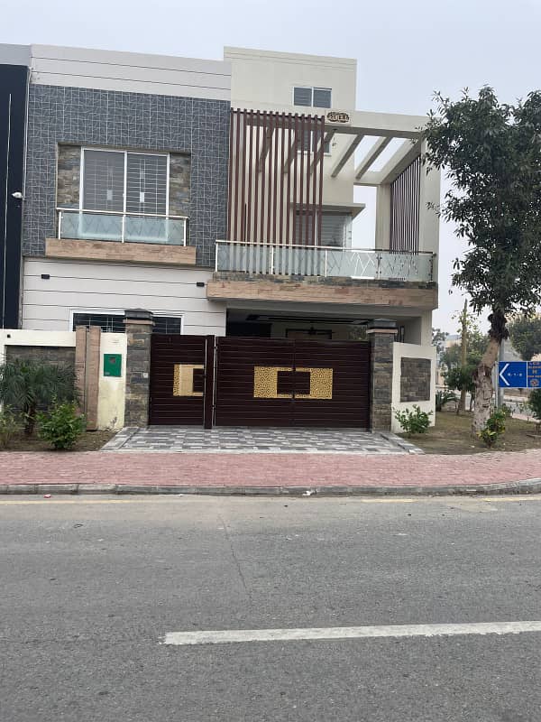 8 Marla House For Sale in Phase 2 Bahria Orchard LAHORE 0