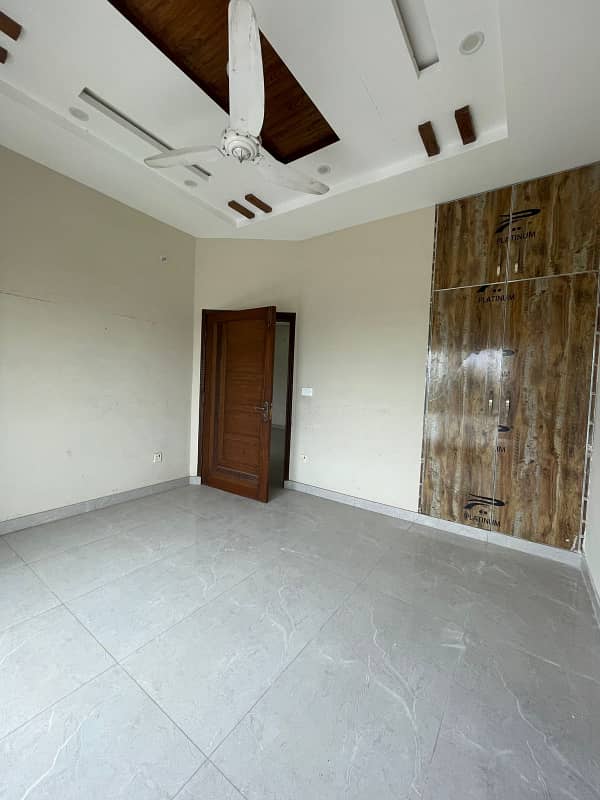 8 Marla House For Sale in Phase 2 Bahria Orchard LAHORE 4